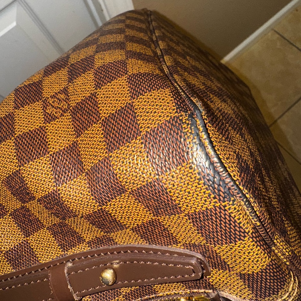 Louis Vuitton Cabas Rivington tote. With COA from entrupy. - Picture 12 of 17